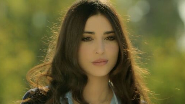 Terra amara, episodio 4 ottobre:Mujgan va a villa Yaman per affrontare Altun