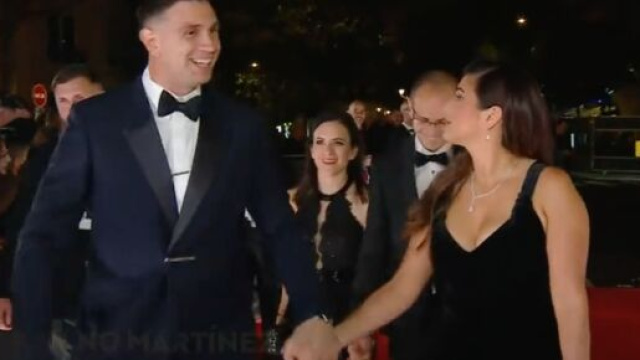 Emiliano Martinez a troll&eacute; Mbapp&eacute; en c&eacute;l&eacute;brant le titre de l'Argentine. (cr&eacute;dit Twitter @ActuFoot_))