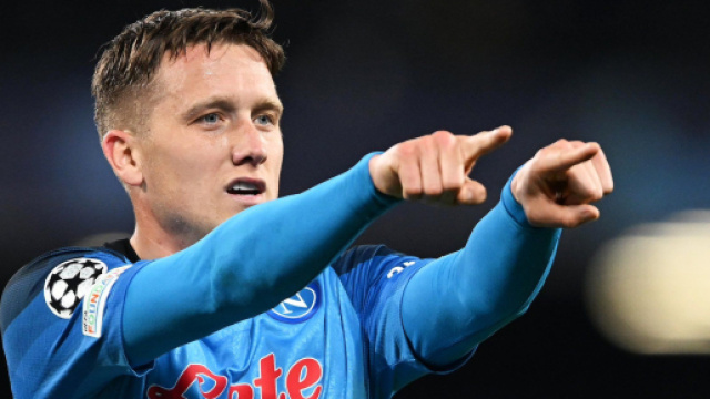In foto Zielinski, centrocampista del Napoli.