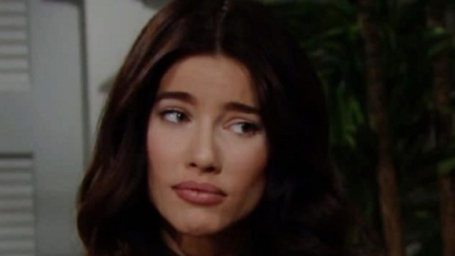 Beautiful, anticipazioni 16-21 ottobre: Steffy affronta Li, Ridge e Taylor si baciano.