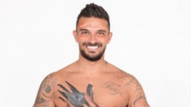 Julien Tanti ne comprend pas pourquoi on arrête 'Les Marseillais' (Screenshoot Twitter @onvoitout)