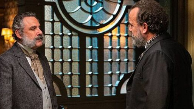 La Promessa, spoiler al 13 ottobre: Curro apprenderà da Cruz che Lorenzo non è suo padre