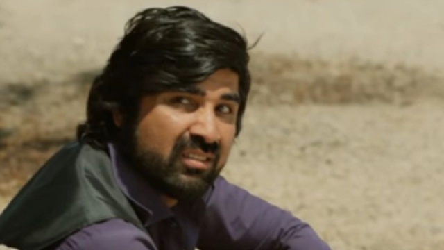 Terra amara, spoiler turchi: una donna maledice Rasit sostenendo di essere sua moglie.