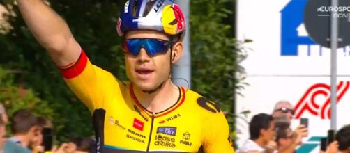 Ciclismo, Wout van Aert debutterebbe al Giro d'Italia nel 2024.