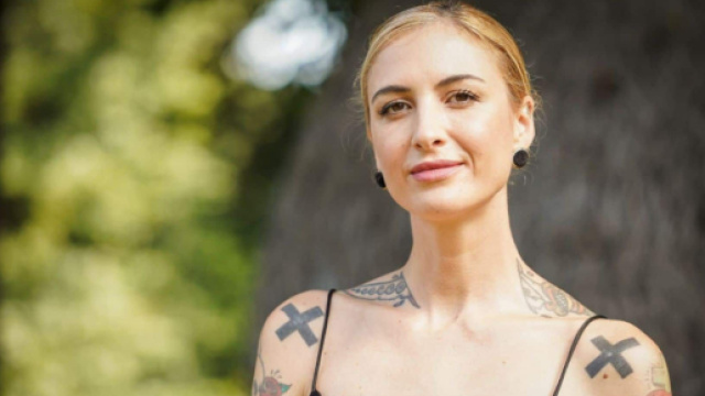 Ema Stokholma spiega perché è finita con Madonia: 'La gelosia è stata tra i problemi'.