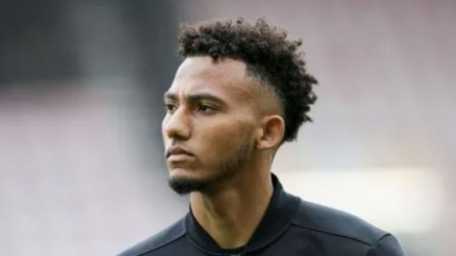 Lloyd Kelly, giocatore inglese.