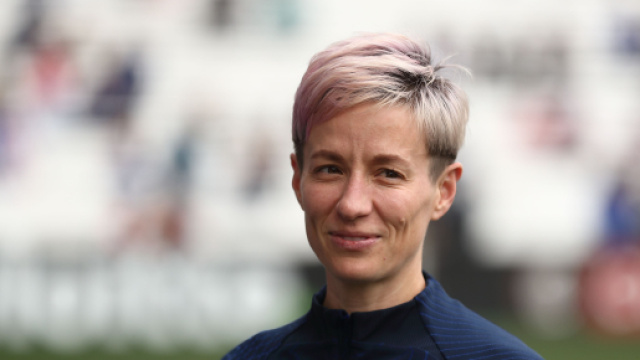 Megan Rapinoe fait le buzz (capture Twitter Actu Foot)