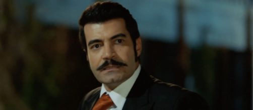 Terra amara, puntate 20-21 novembre: Demir caccia Rasit dalla tenuta, Fadik disperata