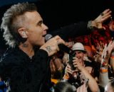 Robbie Williams todavía no se ha pronunciado sobre la muerte de la mujer (X, @robbiewilliams)