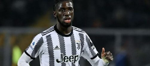 La Juventus starebbe lavorando alla cessione al Tottenham di Iling-Junior.