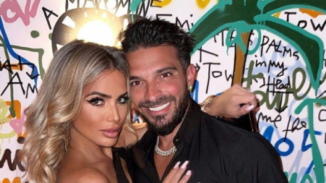 Manon Tanti aurait engagé une cuisinière marocaine chez elle à Dubaï pour faire de la sorcellerie sur son mari Juiien Tanti (@manontanti)