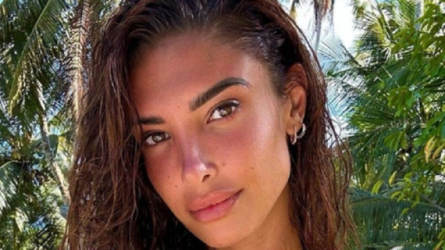 Mélanie Dedigama serait 'amoureuse' de Stéphane Rodrigues, le mari de Jade Leboeuf (Screenshoot Twitter @GossipRoomOff)