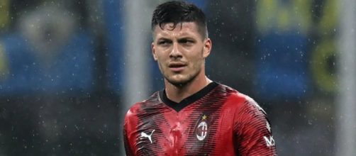 In foto Jovic, attaccante del Milan.