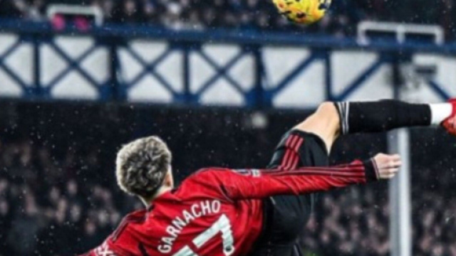 Après son but déjà légendaire, Garnacho a été comparé à Rooney ou à son idole Cristiano Ronaldo. (Instagram garnacho7)