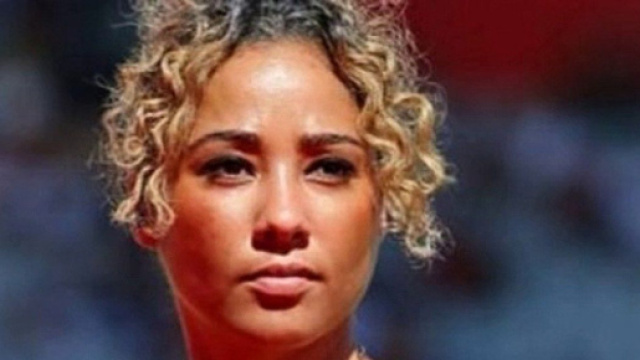 Virginie Sainsily au micro de Prime Video (capture Instagram de Virginie Sainsily)