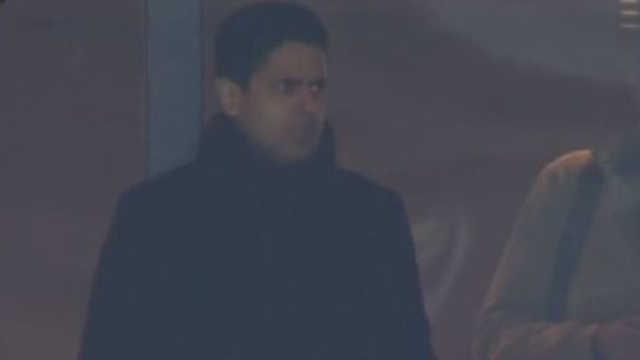 Nasser Al-Khelaïfi mécontent sur le raté de Barcola. (screenshot Twitter @canal+foot)