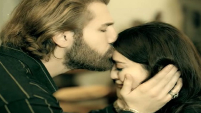 Terra amara, anticipazioni: Fikret dichiara il suo amore a Mujgan.