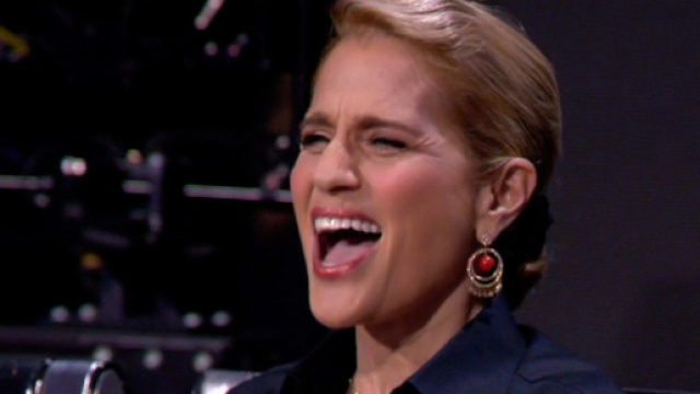 Heather Parisi critica Amici, Mediaset annuncia azioni legali.
