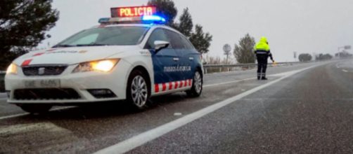 La joven iba en uno de los asientos posteriores del coche (X, mossos)