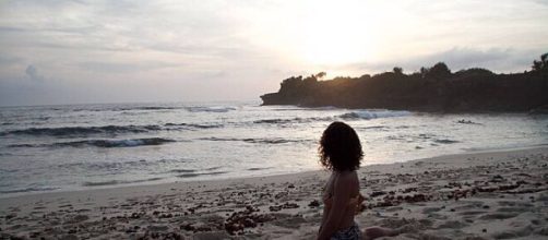Las playas de la Isla de Bali atraen a miles de turistas cada año (Foto tomada de Wikimedia Commons)