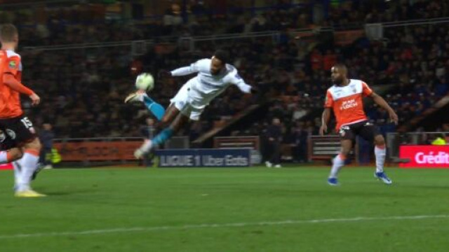 L'OM a pu compter sur un grand Aubameyang lors du déplacement à Lorient (screenshot Twitter - @Footballogue)