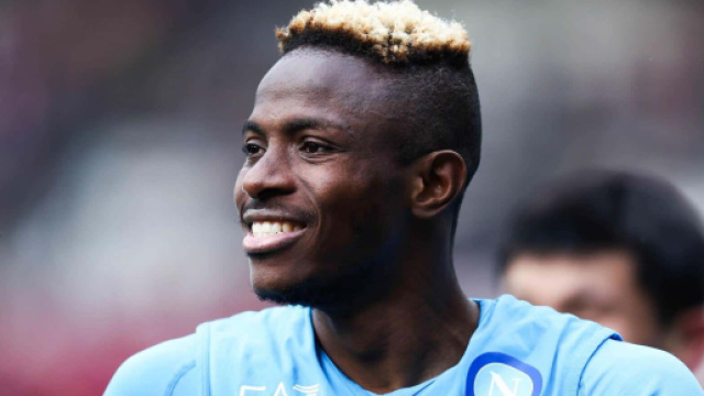 Mercato - Le PSG devra faire face à la concurrence de Chelsea sur le dossier Osimhen (screenshot Twitter - @le10sport)