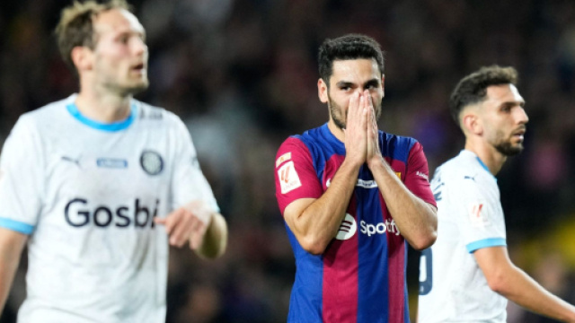 La réaction de Gùndogan après un gros raté lors du match FC Barcelone - Gérone (Capture Twitter @footmercato)