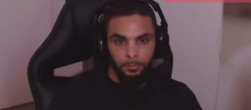 Layvin Kurzawa jouant à Warzone (capture Twitter @Footballogue)