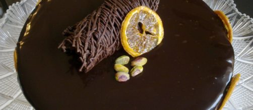 La torta al limoncello e cioccolato.