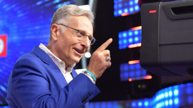 Ascolti tv 1 dicembre: Ciao Darwin perde spettatori