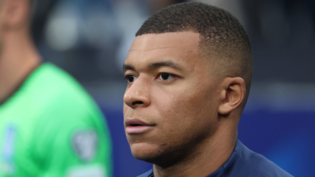 Kylian Mbappé avec le PSG (capture Twitter @ActuFoot_)