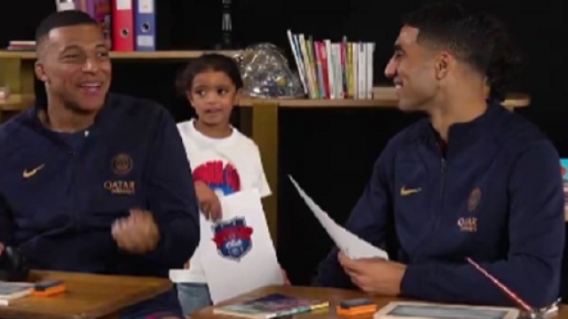 Kylian Mbapp&eacute; et Achraf Hakimi (capture Twitter @panams75)