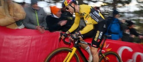 Ciclismo, Wout van Aert ha vinto il ciclocross di Zolder usando una bicicletta da gravel.