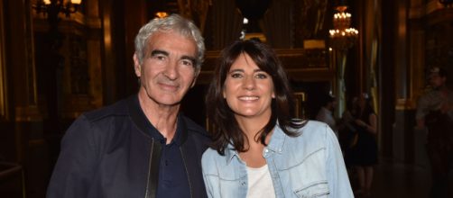 Estelle Denis avec Raymond Domenech (capture Twitter Closer)