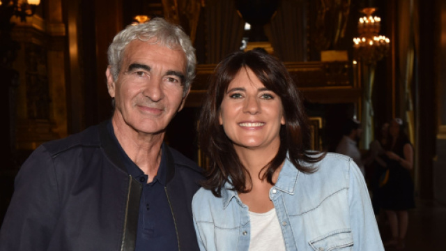 Estelle Denis avec Raymond Domenech (capture Twitter Closer)