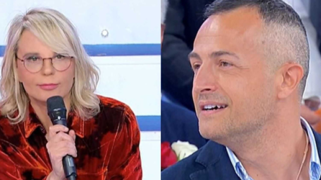 Uomini e donne, Riccardo single e si ipotizza rientro nel cast, i fan: 'Riparte il circo'.