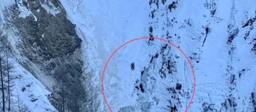 Val Veny, cinque freeriders sono stati soccorsi dall'elicottero al limite di balze rocciose.