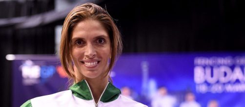 A esgrimista brasileira Nathalie Moellhausen (Divulgação/olympics.com)