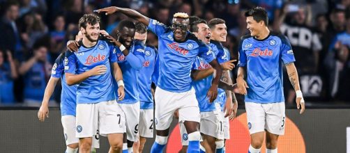 Napoli da sballo: gli azzuri aumentano il vantaggio sull'Inter e sentono profumo di scudetto.