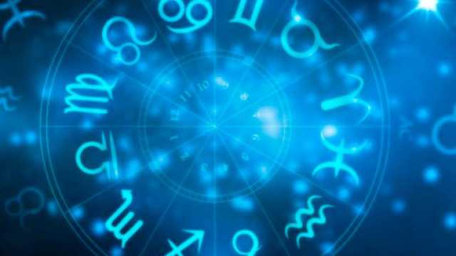 L'oroscopo per il mese di marzo: il Capricorno avrà problemi al lavoro.