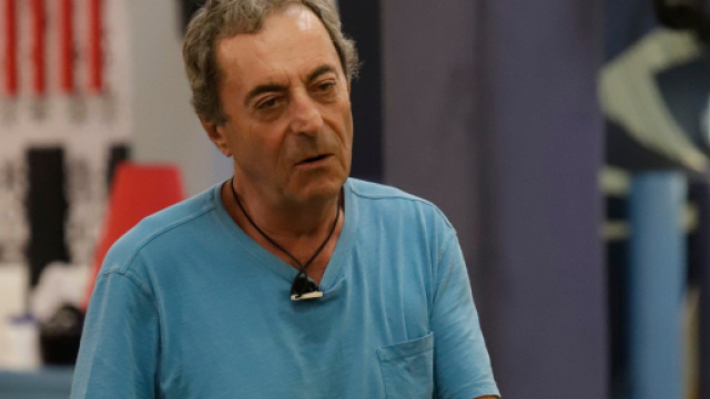 Grande Fratello Vip 7: Attilio Romita spara a zero sulla regina e ... - vanityfair.it