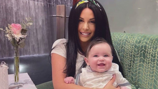 Laura Lempika séparée de son mari aime énormément son fils Zlatan. screenshot @lauralempika