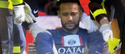 Neymar en pleurs contre Lille (capture Twitter La Source Parisienne)
