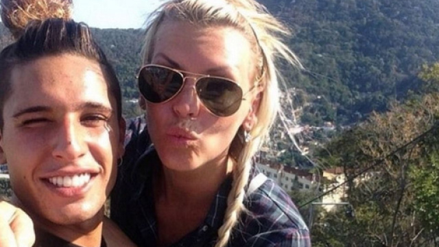 Eddy clashe son ex-amie Amélie Neten (Les Apprentis Aventuriers 6) en live sur TikTok.
