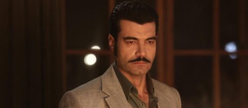 Terra Amara, episodio 21 febbraio: Yaman brucia l'alloggio di sua cugina.
