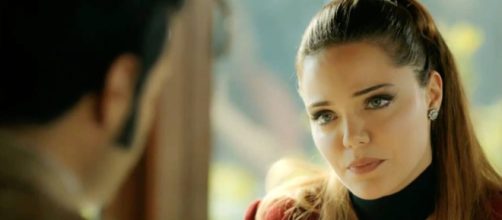 Terra amara, spoiler marzo: Demir obbliga Zuleyha a fuggire con lui, Hunkar trema.