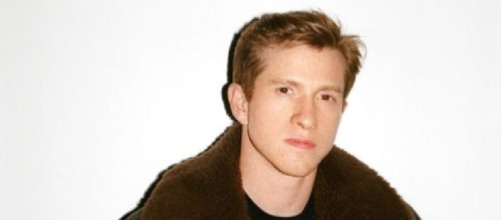 Daniel Lee, le directeur créatif de Burberry (Screenshot Instagram @voguefrance)