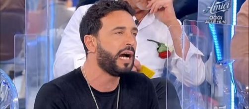 Uomini e donne, Armando rompe il silenzio.