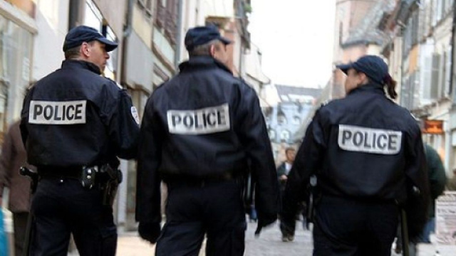 La police judiciaire est en train d'enquêter sur la mort de l'enseignante poignardé (Screenshoot Wikimedia Commons)