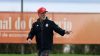 Mano Menezes projeta Gre-Nal e freia empolgação por duelo de camisas 9 no clássico